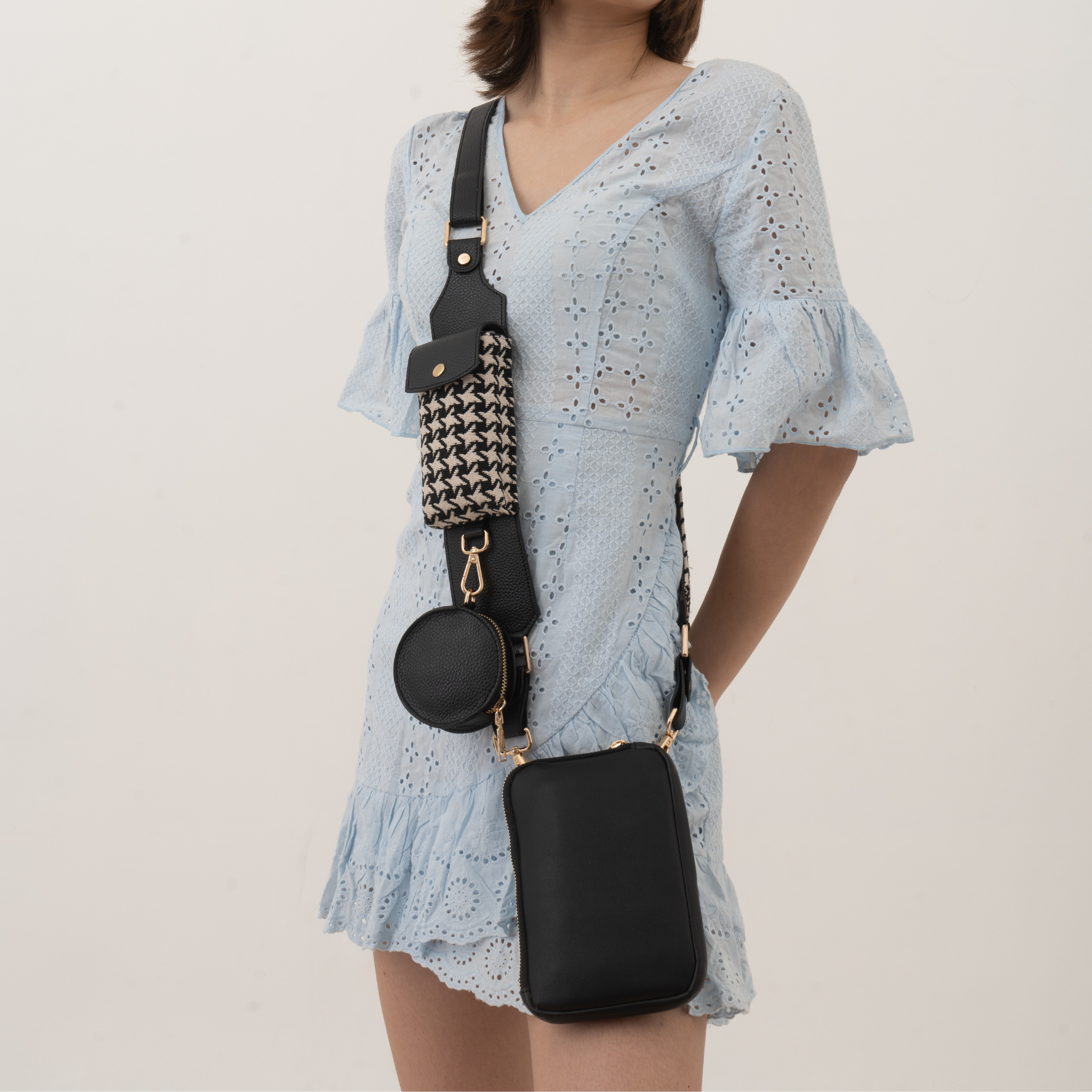 Black Pouch + Black & White Vintage Small Print Cloth on Pocket Pochette Belt.