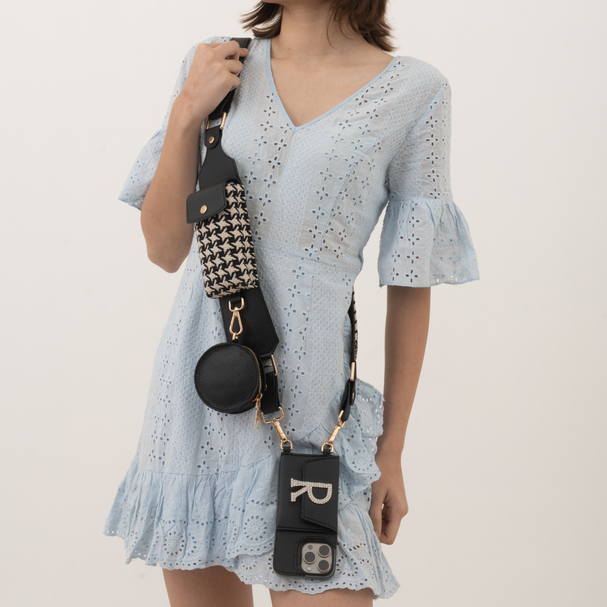 Black & White Vintage Small Print Cloth on Pocket Pochette Belt with Phone Case