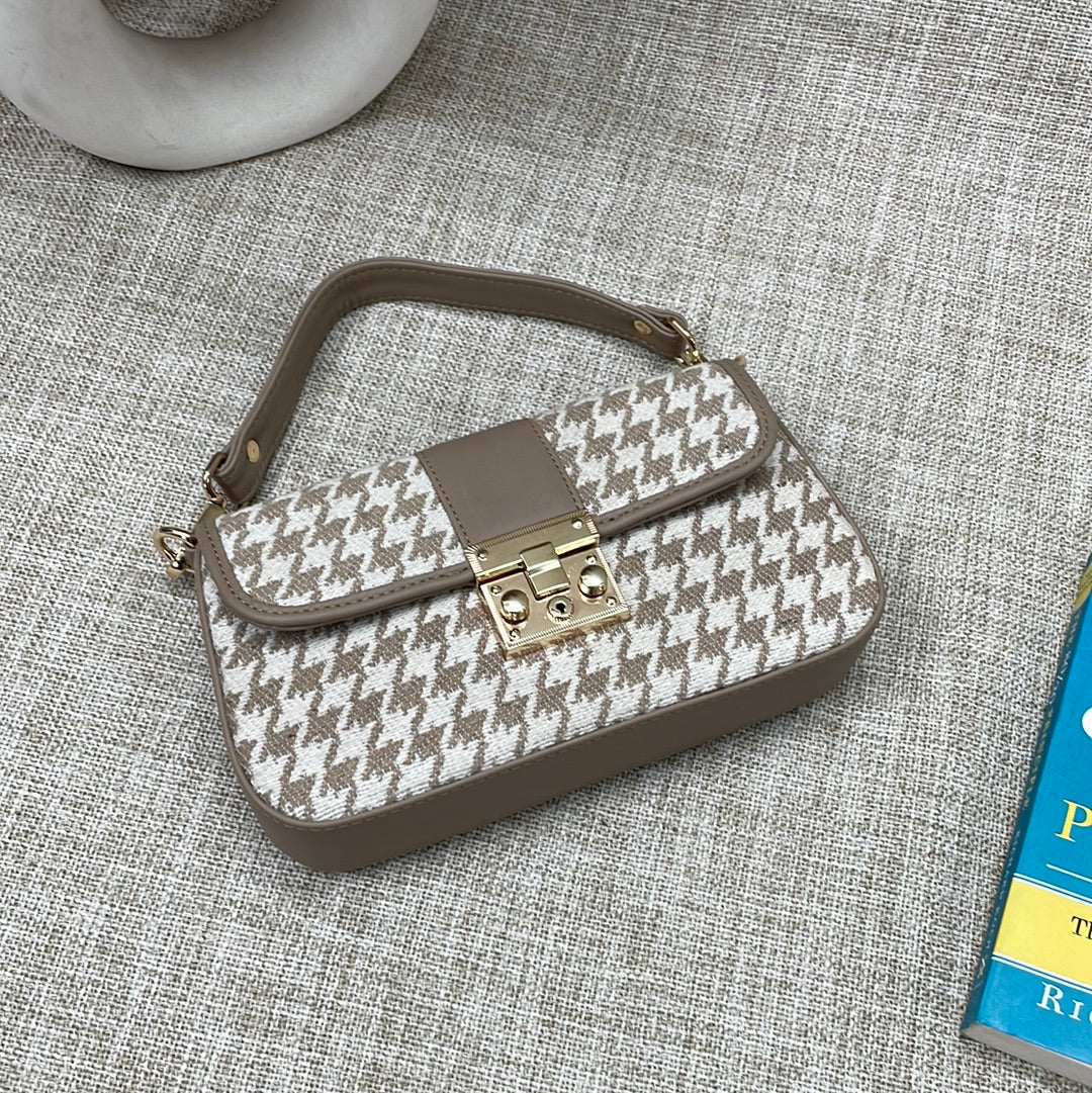 Bella in Nutty Beige