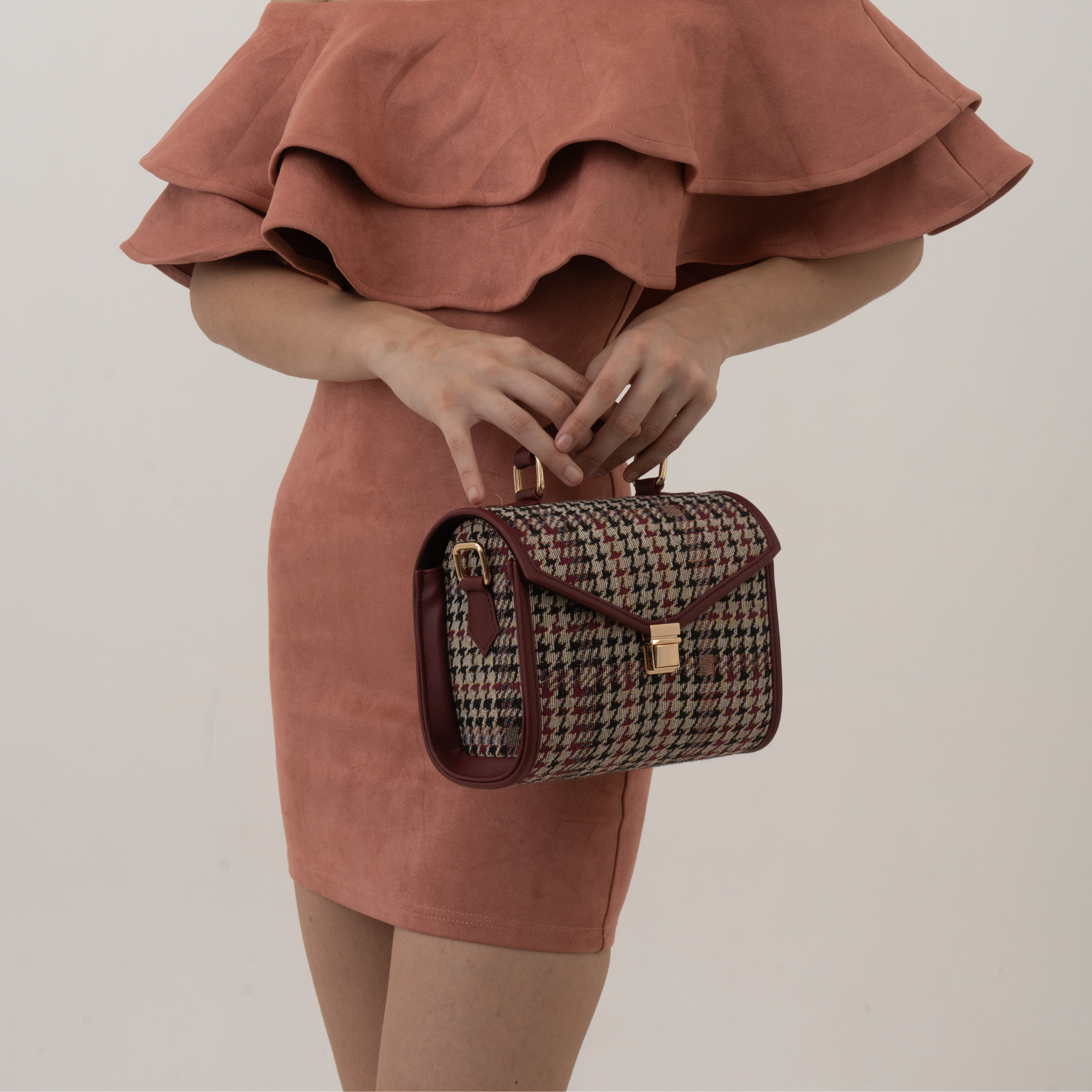 Pretty Little Box - Sling In marron with multicoloured houndstood