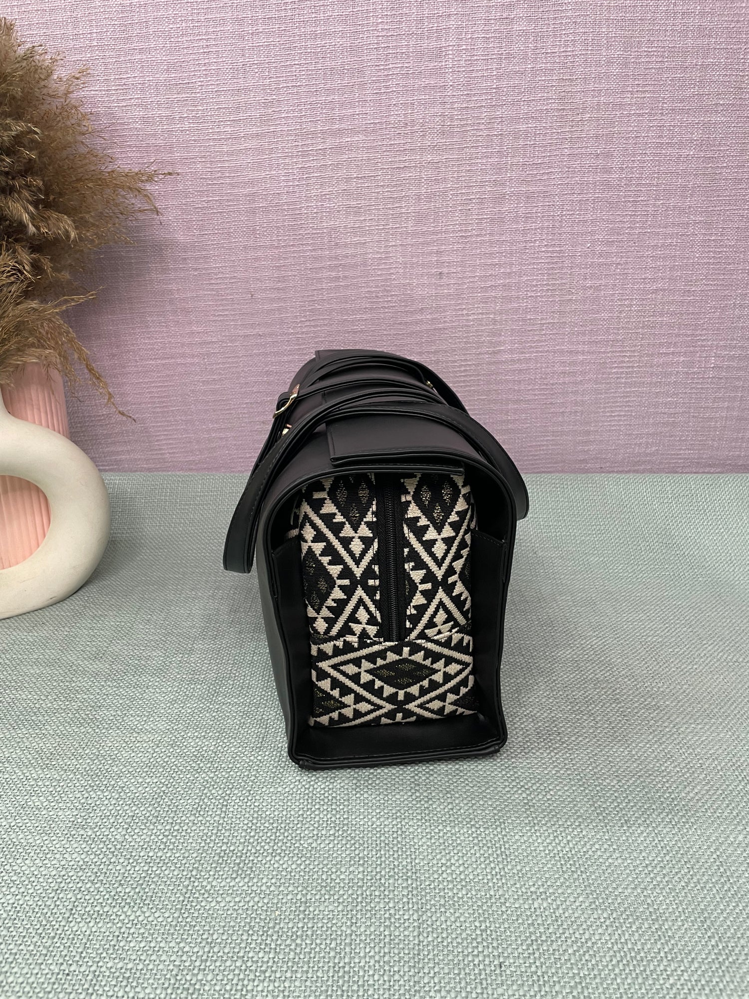 Black Diamond Leera 14inch Bag