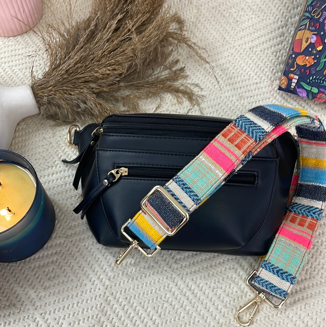 BLACK BUM BAG WITH VIBRANT BELT