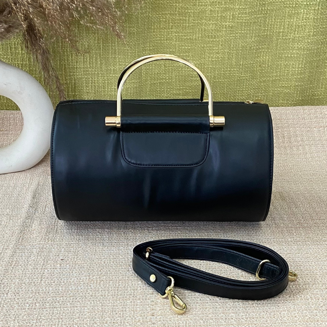 Black Barrel Bag Big.