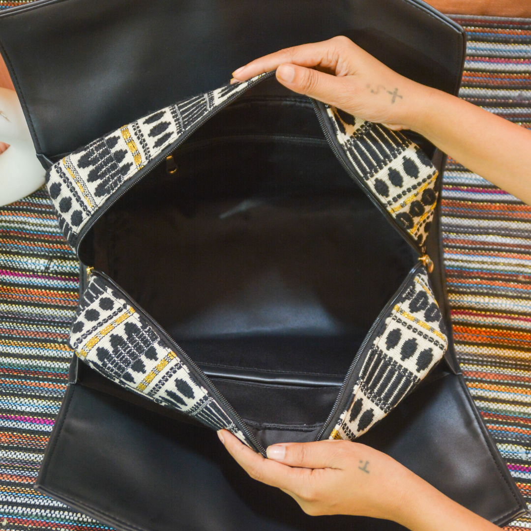 Black Bullet Leera 16inch Bag