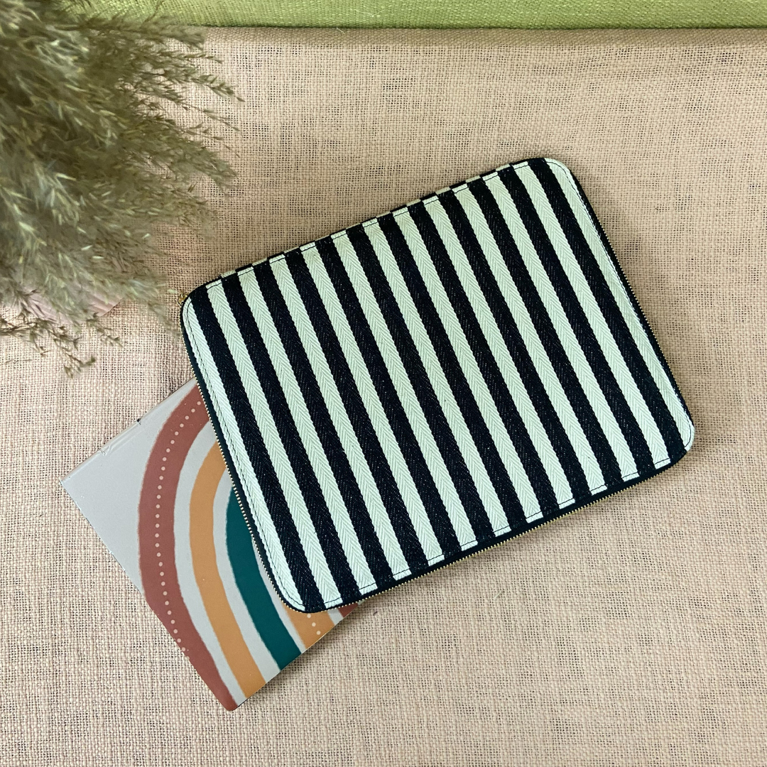 Black & White Stirpes Laptop Sleeves