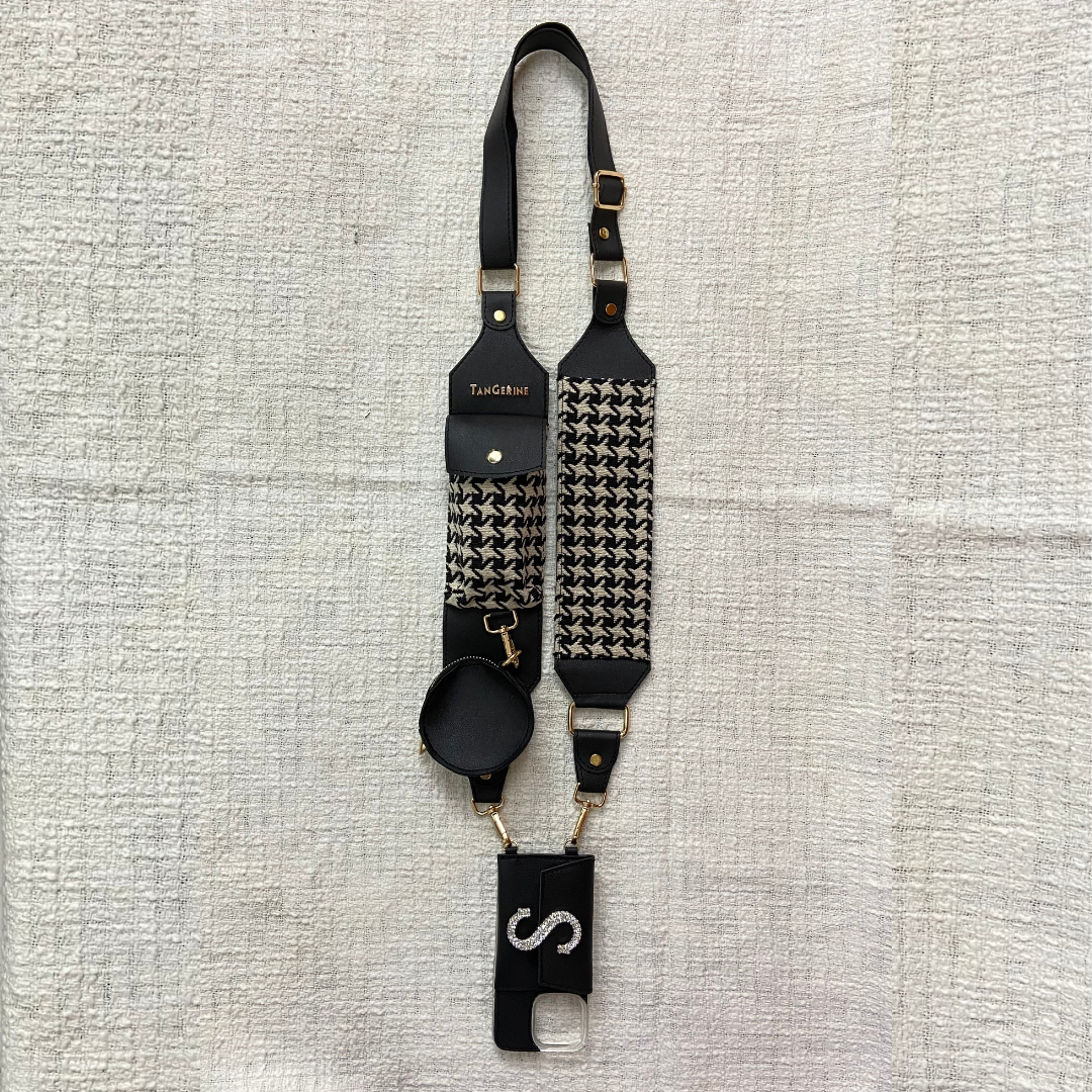 Black & White Vintage Small Print Cloth on Pocket Pochette Belt with Phone Case