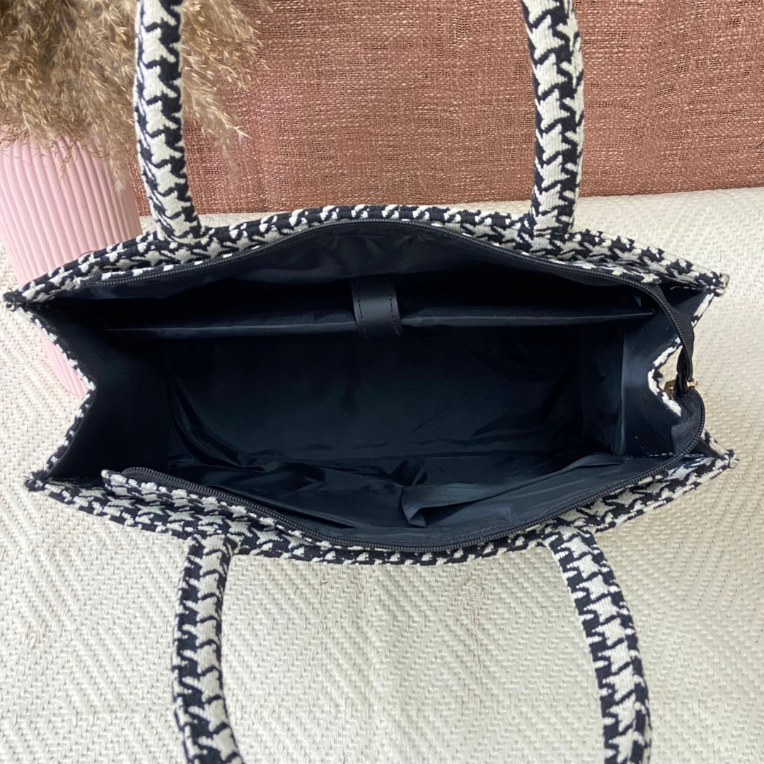 Emmy Black & White Vintage Small Print XL Tote Bag