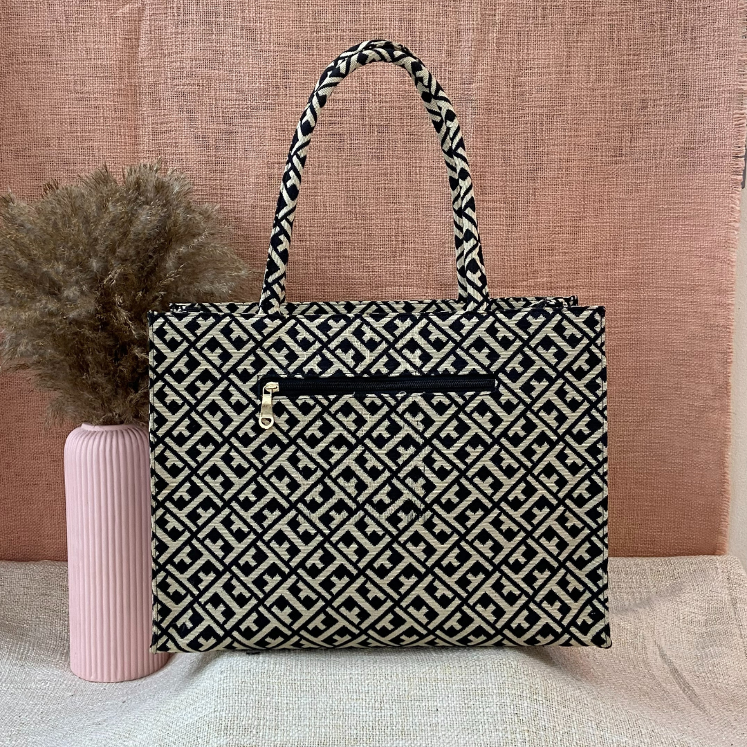 Emmy T-Shape XL Tote Bag
