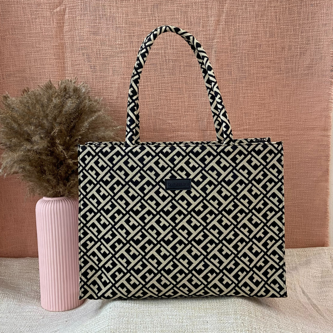 Emmy T-Shape XL Tote Bag