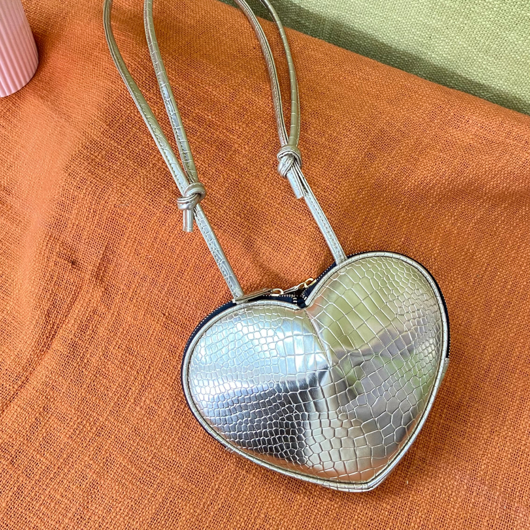 Heart shaped 2025 sling bag
