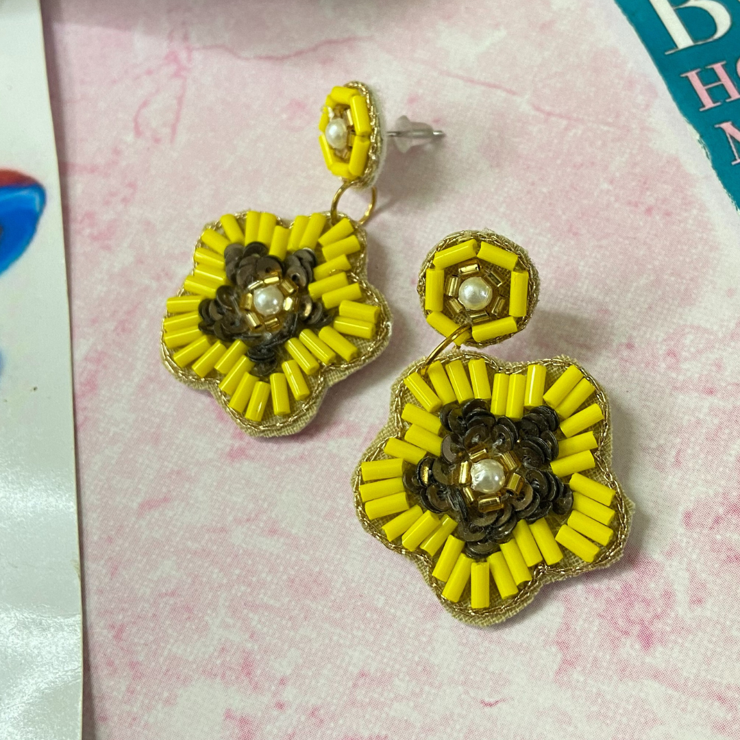 Yelow Tiny Floral Earring