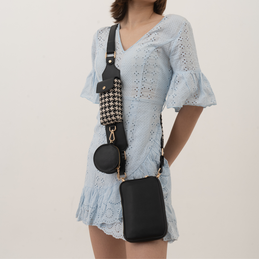 Black Pouch + Black & White Vintage Small Print Cloth on Pocket Pochette Belt.