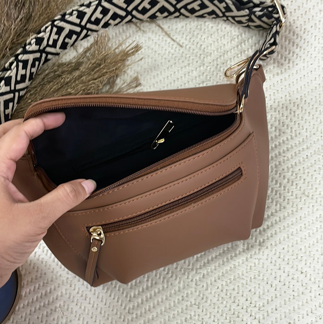 BUM BAG IN BROWN