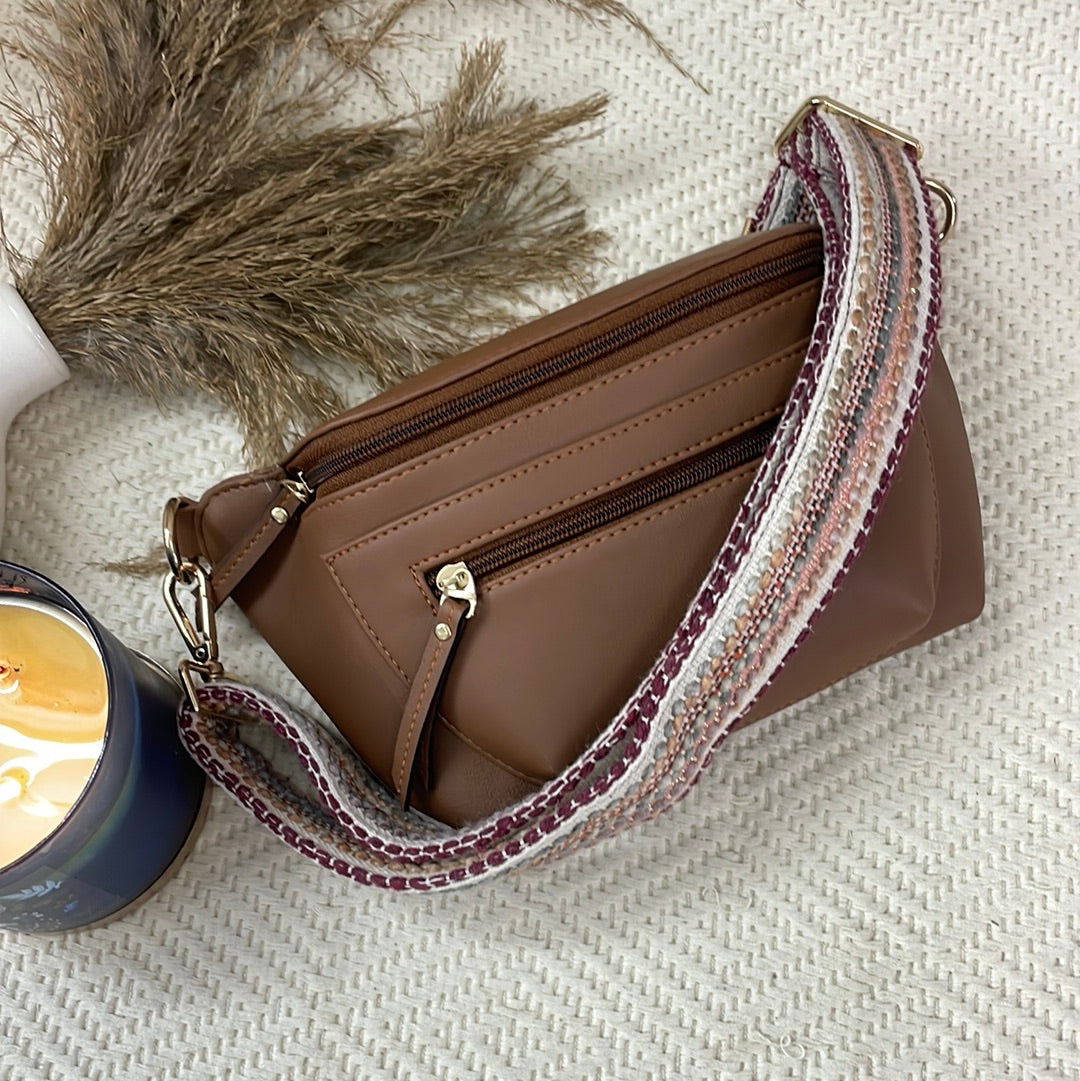 BUM BAG IN BROWN