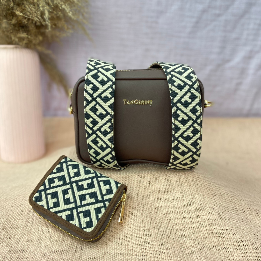 Stylish Gifting Combo for Ladies Clutch Purse & Mobile Cover